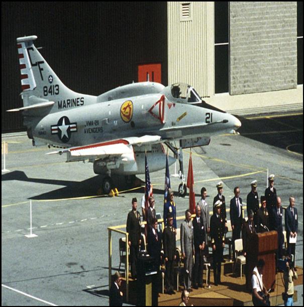 http://upload.wikimedia.org/wikipedia/commons/2/28/A-4M_Skyhawk_VMA-211_1979.JPEG