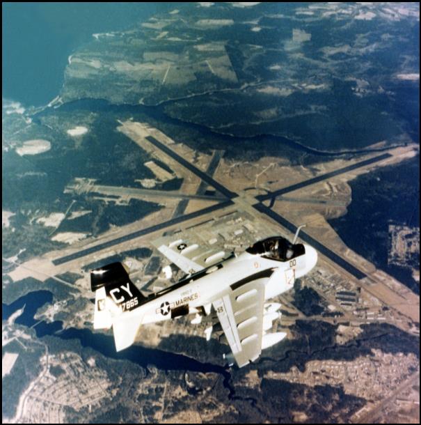 http://upload.wikimedia.org/wikipedia/commons/f/f3/EA-6A_Intruder_over_Cherry_Point.jpg